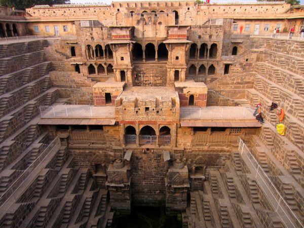 chand-baori-1