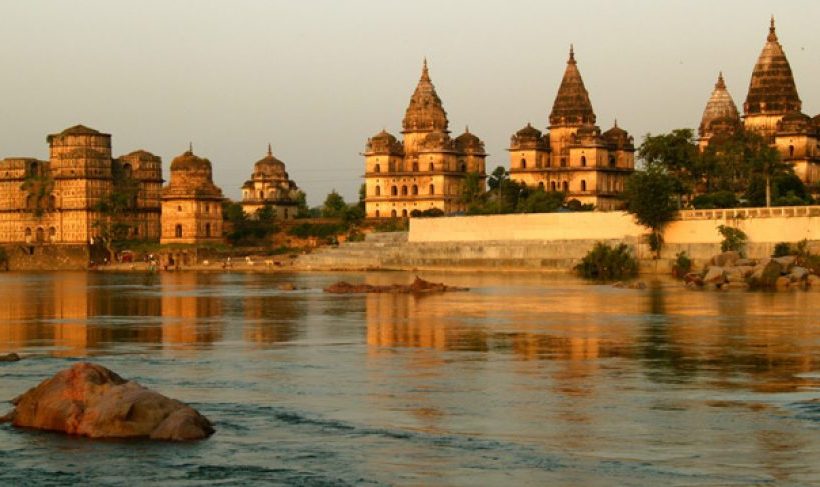 The cenotaphs from across the Betwa river-1316292208-866×487